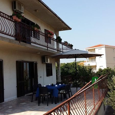 Апартаменты Apartman Dukic Трогир Экстерьер фото