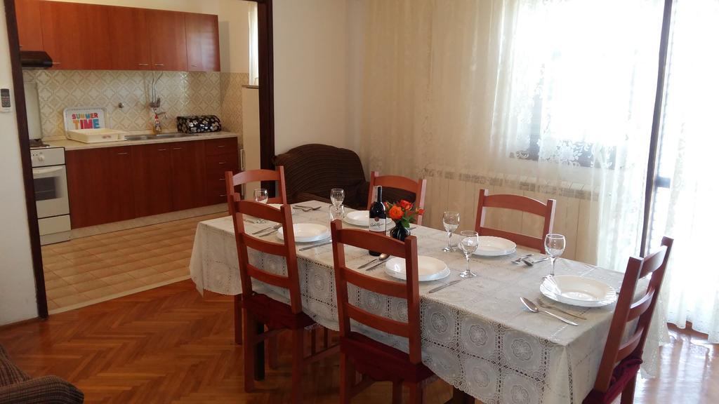Апартаменты Apartman Dukic Трогир Экстерьер фото